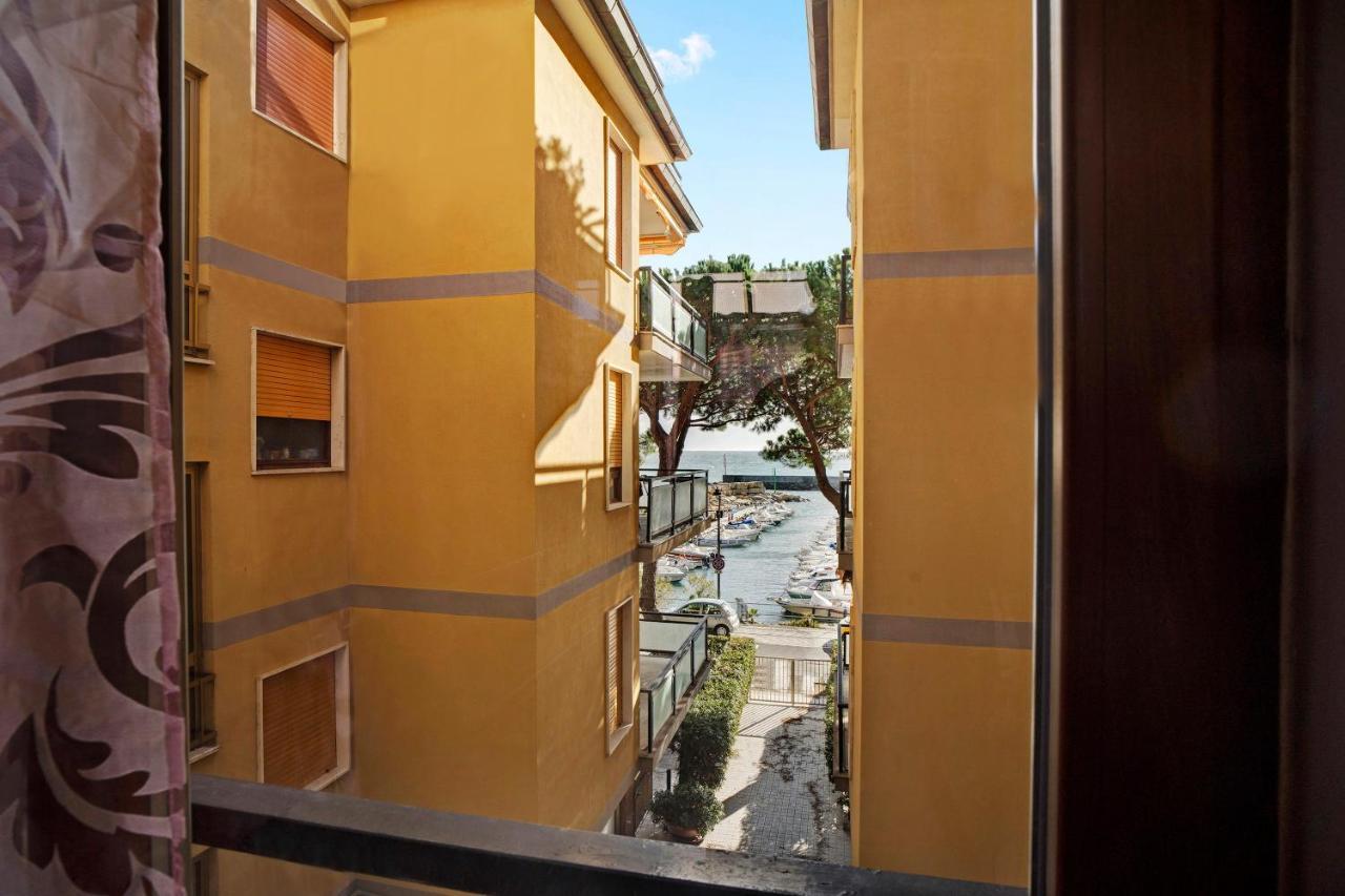 Casa Laura Elena Apartment San Bartolomeo Al Mare Exterior foto
